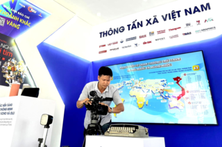 Nhà báo thích ứng sau tái cơ cấu