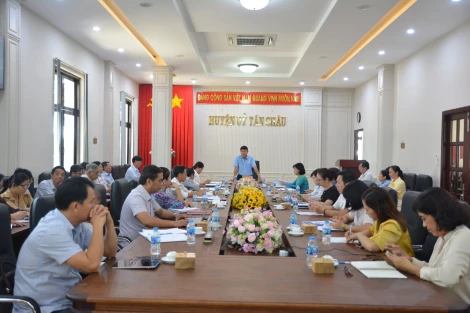 Huyện uỷ Tân Châu làm việc với cấp uỷ xã mới