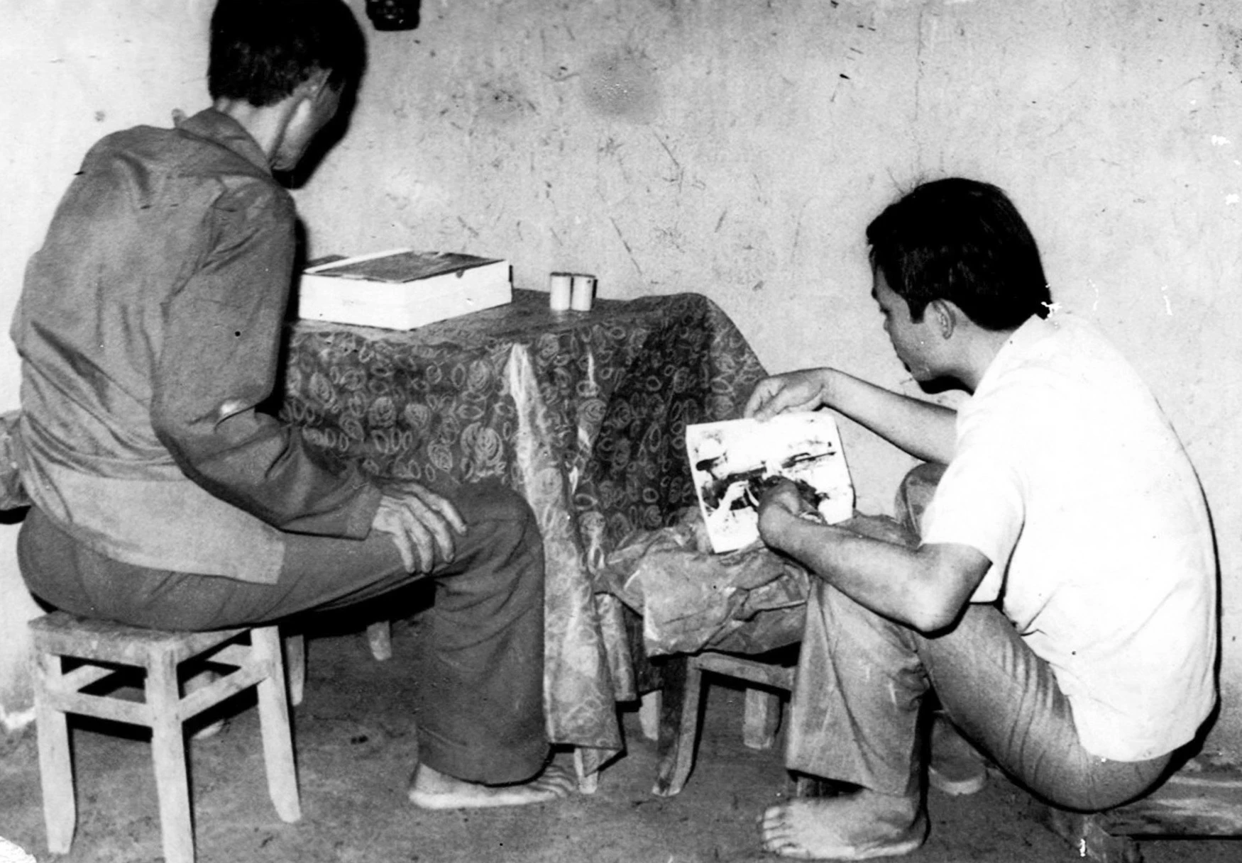 Phòng rọi ảnh dưới hầm bí mật trong kháng chiến chống Mỹ.