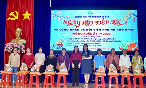 Tập hợp, đoàn kết, nâng cao đời sống cho nữ công nhân