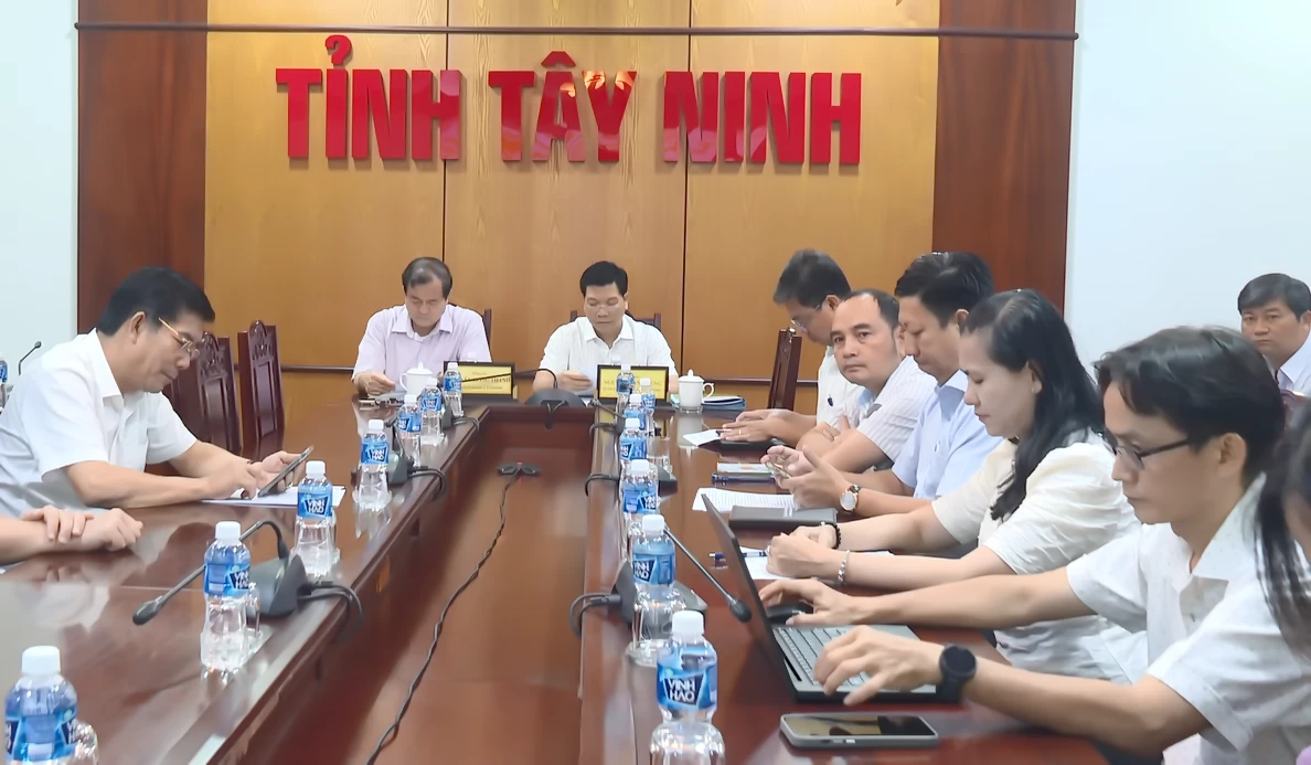Đại biểu dự họp tại điểm cầu Tây Ninh.