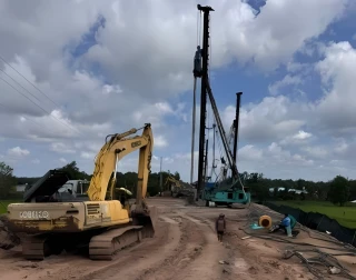 Đến ngày 30.7.2025: Khắc phục xong sự cố sụp, lún đường dẫn vào cầu Hoà Bình
