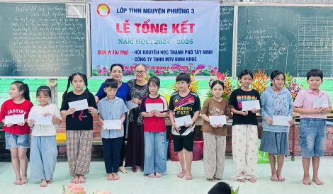 Nhiều học sinh trúng tuyển vào các trường đại học từ lớp học tình nguyện