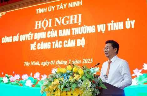 Tỉnh ủy Tây Ninh công bố các quyết định về công tác cán bộ