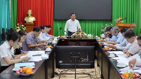 Lãnh đạo UBND tỉnh Tây Ninh làm việc với Sở Y tế