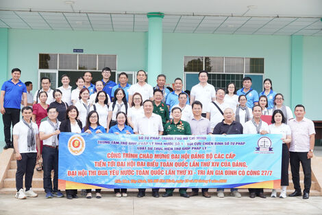 Sở Tư pháp TP.HCM thực hiện công tác an sinh xã hội tại xã Nhựt Tảo