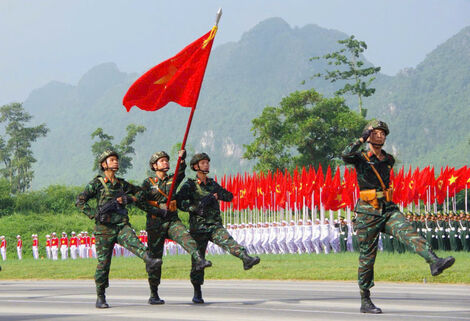 Khối nam chiến sĩ Đặc nhiệm dù Sư đoàn 5 rắn rỏi trên thao trường A80