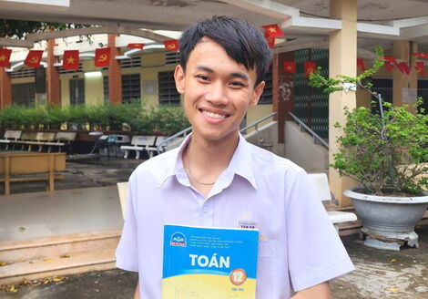 Thủ khoa Toán - Từ đam mê đến điểm 10 tuyệt đối