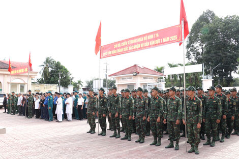 Trung đoàn Bộ binh 174: Phối hợp xã Tân Phú ra quân làm công tác dân vận đợt 1 năm 2025