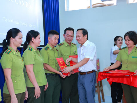 Sở Nông nghiệp và Môi trường tiếp nhận và bổ nhiệm cán bộ sau sáp nhập