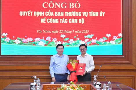 Tỉnh ủy Tây Ninh công bố các quyết định về công tác cán bộ