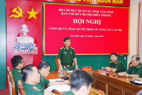 Bộ đội Biên phòng tỉnh Tây Ninh công bố và trao quyết định về công tác cán bộ
