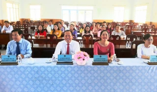 Phước Vĩnh Tây trao quyết định bổ nhiệm viên chức quản lý