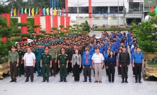 Tuổi trẻ Tây Ninh thắp nến tri ân các anh hùng, liệt sĩ