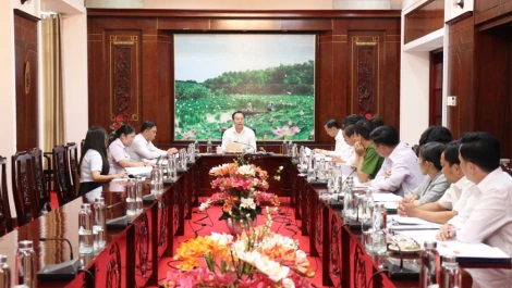 Thông qua dự thảo văn kiện Đại hội đại biểu Đảng bộ xã Long Cang lần thứ I, nhiệm kỳ 2025 – 2030