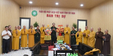 Bộ Chỉ huy quân sự tỉnh Tây Ninh thăm Ban Trị sự Giáo hội Phật giáo tỉnh