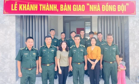 Ban Chỉ huy Bộ đội Biên phòng Tây Ninh bàn giao 'Nhà đồng đội' cho quân nhân
