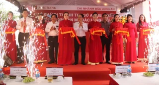 Khánh thành trụ sở mới Agribank Chi nhánh Tân Mỹ Bắc Long An