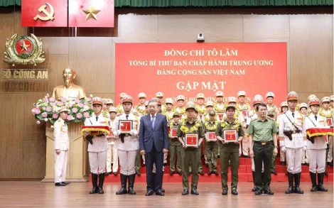 Tây Ninh có 1 tập thể và 4 cá nhân được tuyên dương tại Đại hội Thi đua 'Vì an ninh Tổ quốc' lần thứ IX