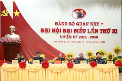 'Đại hội không giấy' tại Đại hội đại biểu Đảng bộ Quân khu 7 lần thứ XI, nhiệm kỳ 2025-2030