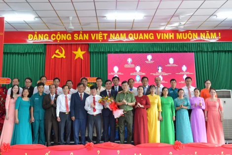 Đồng chí Trần Minh Đạt giữ chức vụ Bí thư Đảng ủy xã Vàm Cỏ