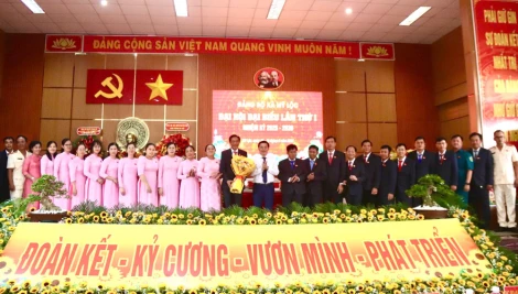 Đồng chí Nguyễn Phước Hùng giữ chức vụ Bí thư Đảng ủy xã Mỹ Lộc, nhiệm kỳ 2025 - 2030