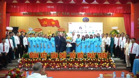 Đồng chí Nguyễn Văn Định giữ chức vụ Bí thư Đảng ủy xã Rạch Kiến, nhiệm kỳ 2025-2030