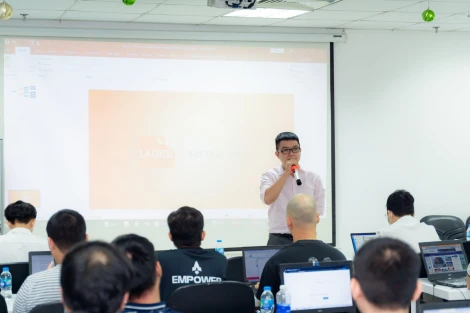 Review dịch vụ SEO tại LADIGI Agency