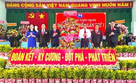 Đồng chí Lê Hồng Hạnh giữ chức vụ Bí thư Đảng ủy xã Tuyên Thạnh, nhiệm kỳ 2025-2030