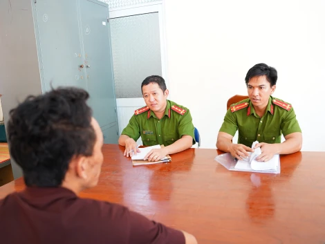 Triệt phá đường dây trộm cắp, tiêu thụ xe máy xuyên biên giới