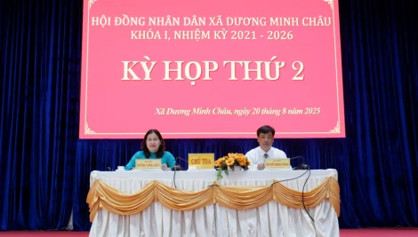 Kỳ họp thứ 2 HĐND xã Dương Minh Châu: Thông qua 7 Nghị quyết