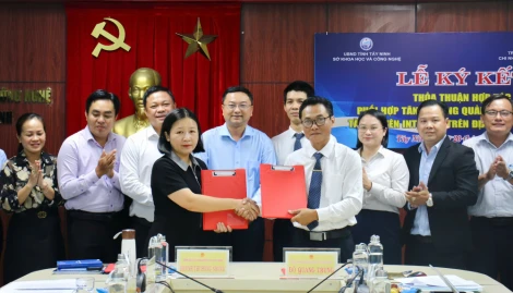Ký kết hợp tác phối hợp tăng cường quản lý và phát triển tài nguyên Internet trên địa bàn tỉnh Tây Ninh