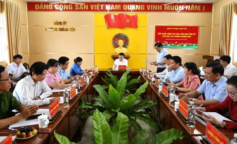 Phó Bí thư Tỉnh ủy Nguyễn Thanh Hải làm việc với Ban Thường vụ Đảng ủy phường Khánh Hậu