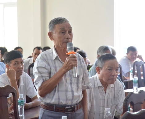 Đại biểu HĐND tỉnh tiếp xúc cử tri xã Tân Phú