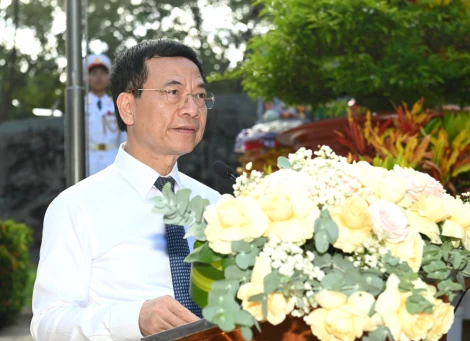 Bộ Khoa học và Công nghệ: Viếng nghĩa trang liệt sĩ