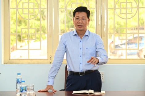 Phó Bí thư Thường trực Tỉnh ủy, Chủ tịch HĐND tỉnh Nguyễn Mạnh Hùng làm việc với xã Thạnh Đức