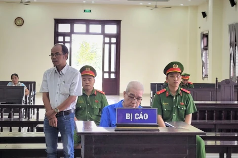 Phạt 23 năm tù vì làm giả chủ trương đầu tư lừa đảo 10 tỉ đồng