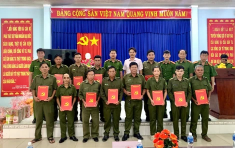 Xã Truông Mít: Kiện toàn lực lượng tham gia bảo vệ an ninh trật tự ở cơ sở
