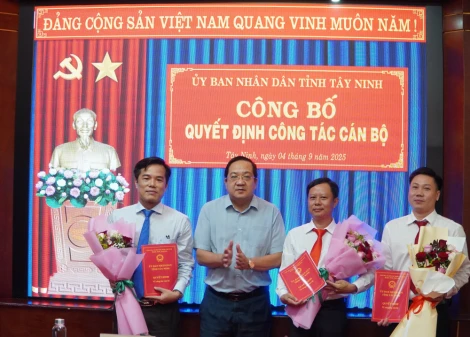 Ông Lưu Hiếu Trung giữ chức vụ Giám đốc Trung tâm Phục vụ hành chính công tỉnh Tây Ninh