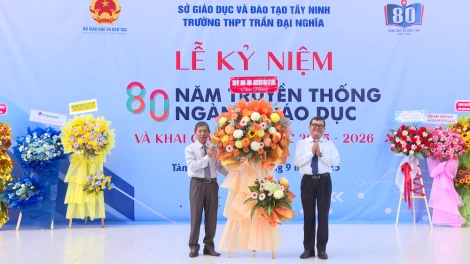Trường THPT Trần Đại Nghĩa tổ chức Lễ khai giảng năm học mới 2025-2026