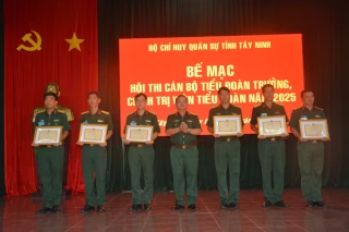 Bộ Chỉ huy Quân sự tỉnh: Bế mạc Hội thi cán bộ Tiểu đoàn trưởng, Chính trị viên tiểu đoàn