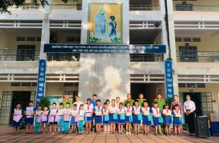 Công an xã Tân Châu: Tuyên truyền pháp luật về an toàn giao thông và phòng, chống pháo nổ