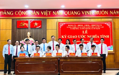 Các xã khu vực Đức Hòa ký kết giao ước nghĩa tình