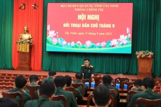 Bộ Chỉ huy Quân sự tỉnh Tây Ninh tổ chức Hội nghị đối thoại dân chủ