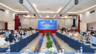 Đào tạo nguồn nhân lực quản lý và phát triển hạ tầng thương mại biên giới