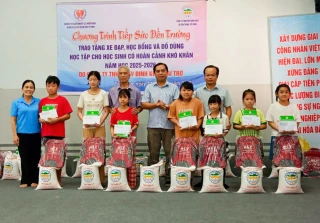 'Tiếp sức đến trường' tại xã Tân Thành