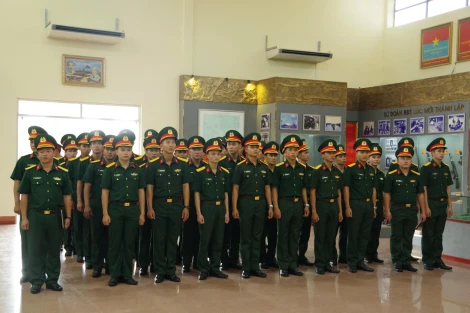 Sư đoàn 5: Gặp mặt, nắm tình hình học viên ra trường đợt 1 năm 2025