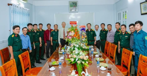 Bộ Chỉ huy Quân sự tỉnh Tây Ninh thăm các cơ sở tôn giáo