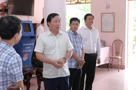 Chủ tịch UBND tỉnh Nguyễn Văn Út khảo sát trụ sở, cơ sở vật chất các cơ quan, đơn vị tại cơ sở 2