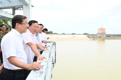 Lãnh đạo tỉnh kiểm tra, khảo sát thực tế công trình hồ Dầu Tiếng